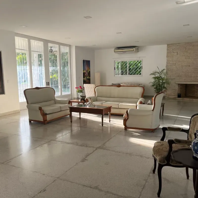 CASA TOTALMENTE INDEPENDIENTE