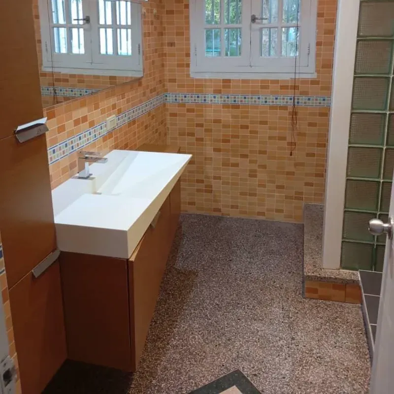 CASA TOTALMENTE INDEPENDIENTE