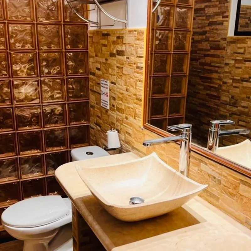 RENTA LINEAL EN MIRAMAR Ubicación estratégica y muy demandada, cerca de hoteles, restaurantes, servicios y principales avenidas.