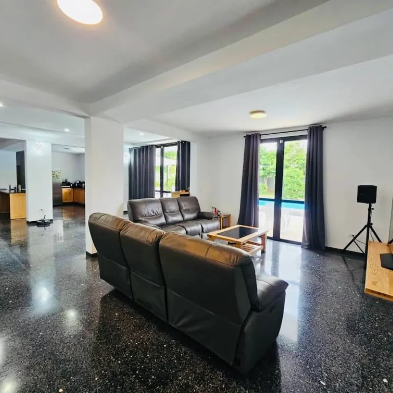RENTA LINEAL 🏡 CASA DE LUJO INDEPENDIENTE 📍 Reparto Residencial Siboney – La Habana