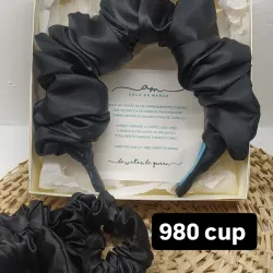 Set de Neu y escrunchies 