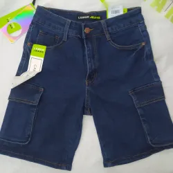 Bermudas con bolsillos a los lados 