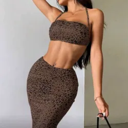 Conjunto de saya , Carmelita de leopardo con tira en la espalda 