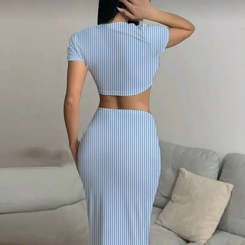 Conjunto de saya de ralla azul y blanco 