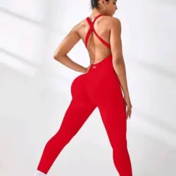 Mono rojo  levanta glúteos 