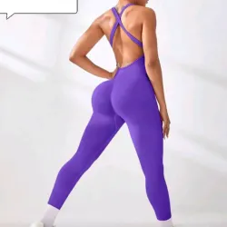 Mono violeta levanta glúteos