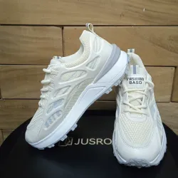 Zapatillas negras beich