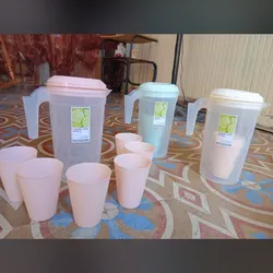 Set de jarra con vasos 