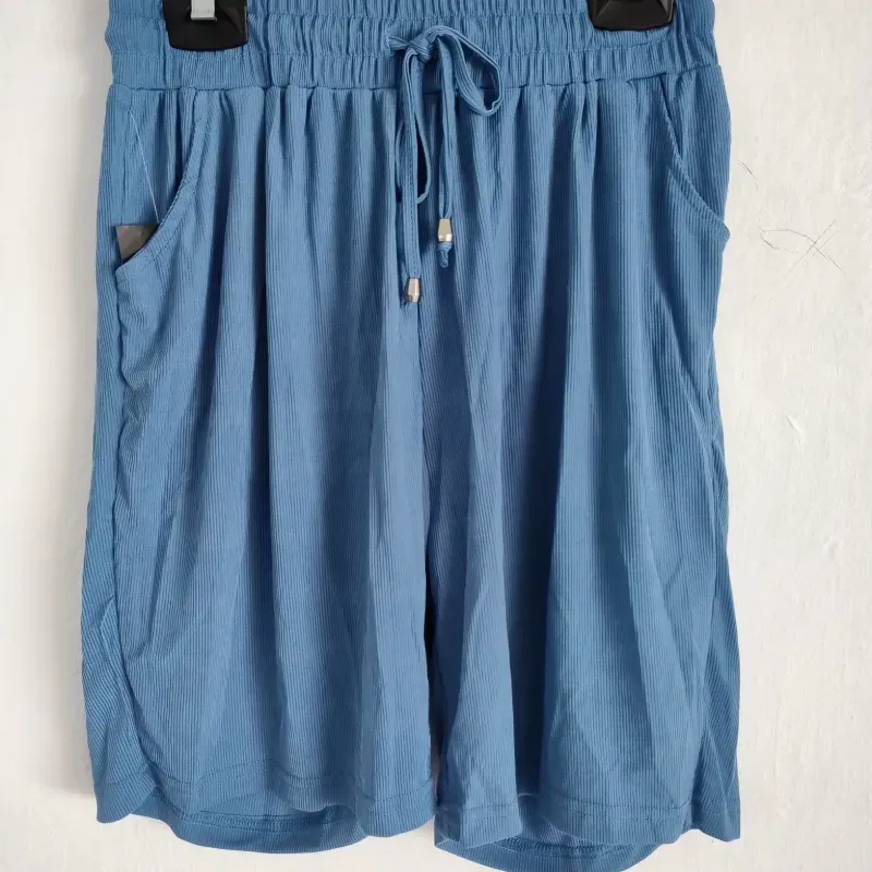 Shorts largo elastizados azul claro