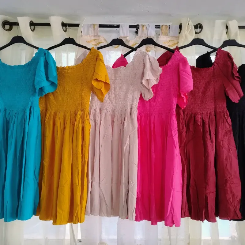 Vestido corto elastizado 