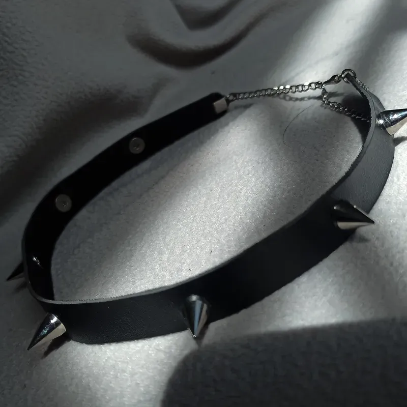 Spikes 