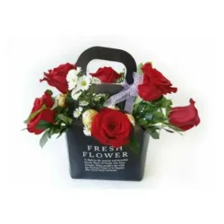 Combo Regalo de Lujo: 6 Rosas Rojas + 6 Ferrero Rocher