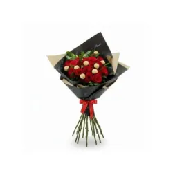 Ramo Premium: 25 Rosas + 10 Ferrero Rocher