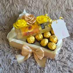 🌹Caja con Rosas, Colonia y Bombones ( Para Mamá)