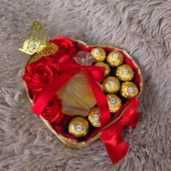 🎁-Regalo con Perfume Alicia en forma de corazón 💟-