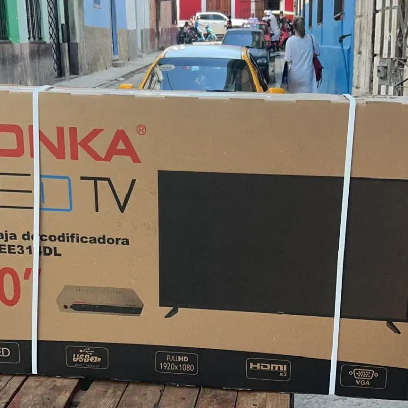 Tv 50 " con cajita incluida