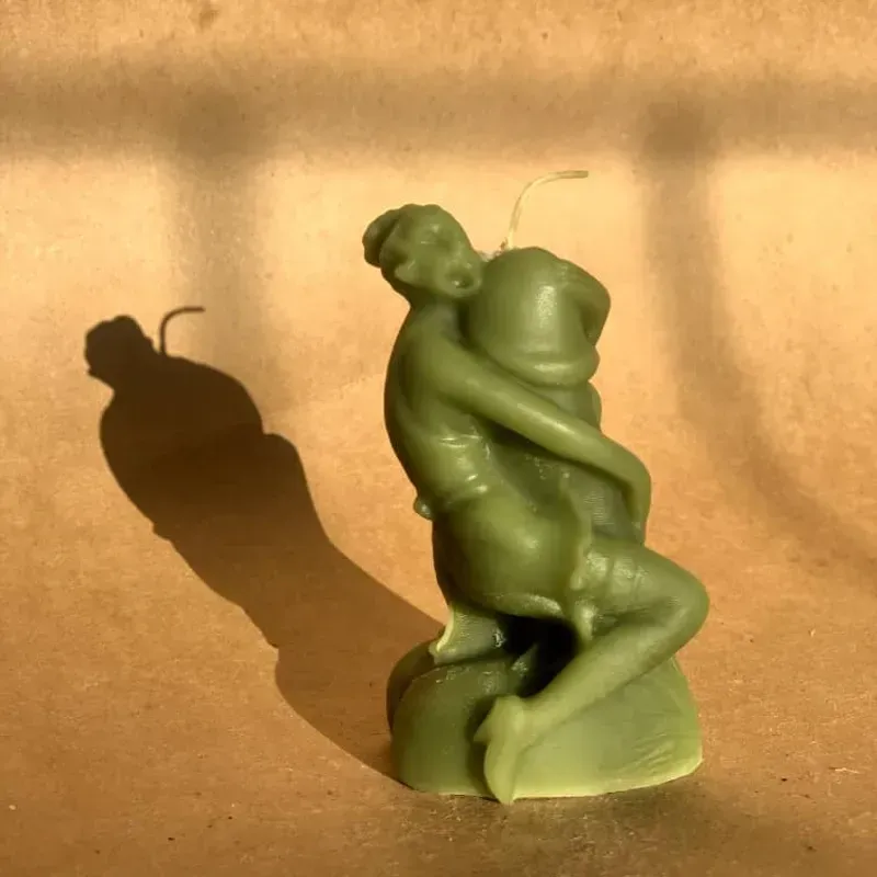 Vela Pene Adorado