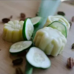 Jabón de Aloe y Pepino. Forma Floral