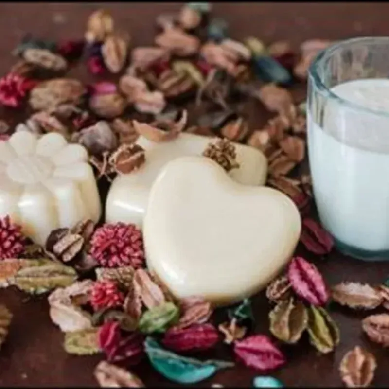 Jabón de Leche de Coco. Forma Floral