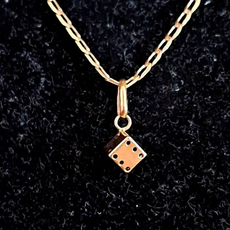 Cadena dado