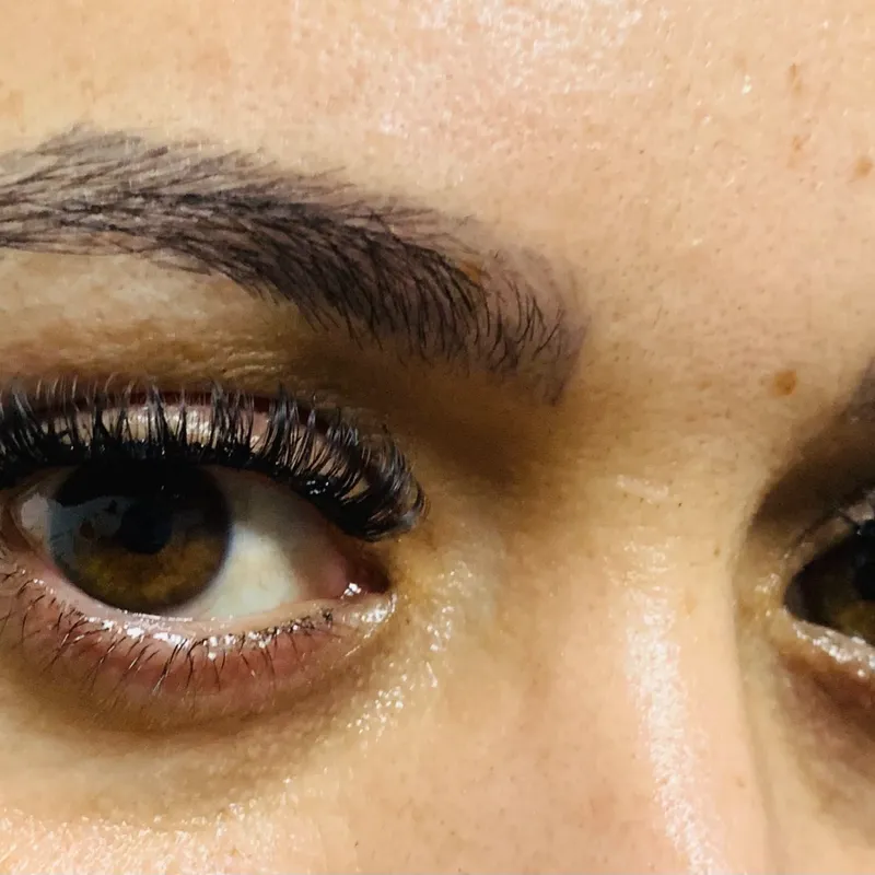 Pestañas naturales 