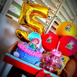 ✨Bandeja de desayuno con temática de Ariel ✨