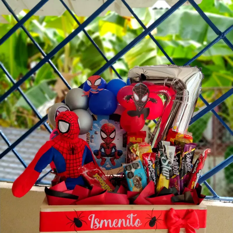 ✨ Bandeja con temática de Spiderman ✨