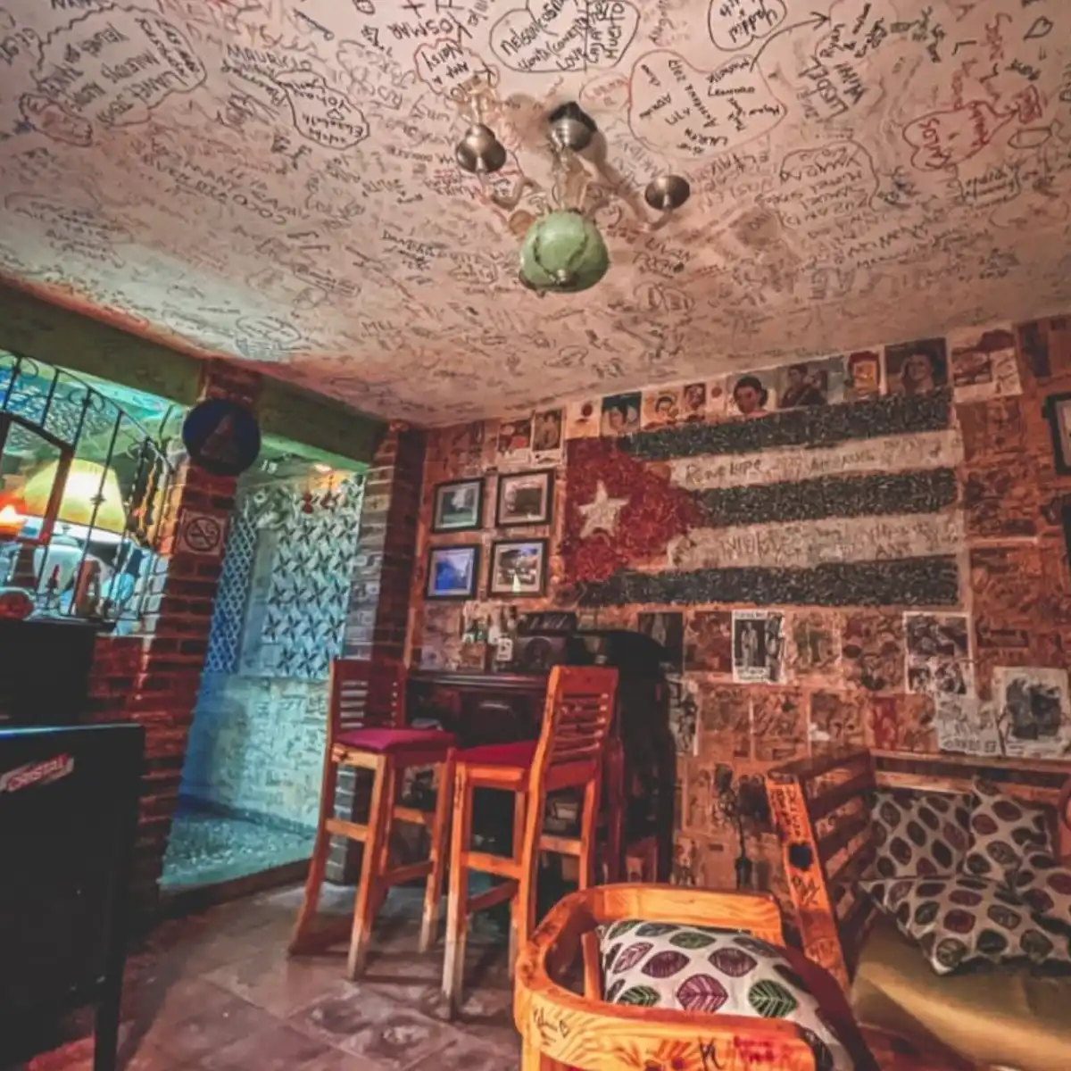 Alex’s Café