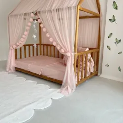 Cama infantil con techo