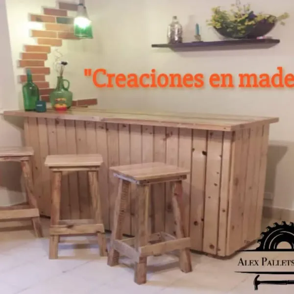 Creamos diseños en madera, de muebles artesanales para tu casa o negocio.
