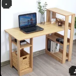 Escritorio con estante