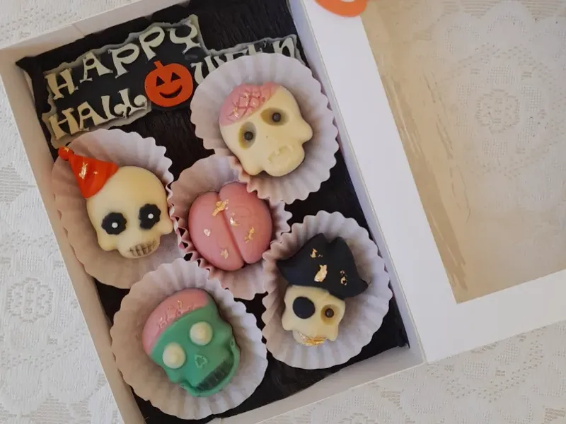 Halloween 🦇 🎃🪦🔪🧠🧹🧟