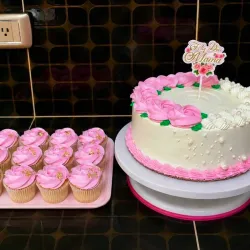 Cake 3 leches + 12 cupcakes