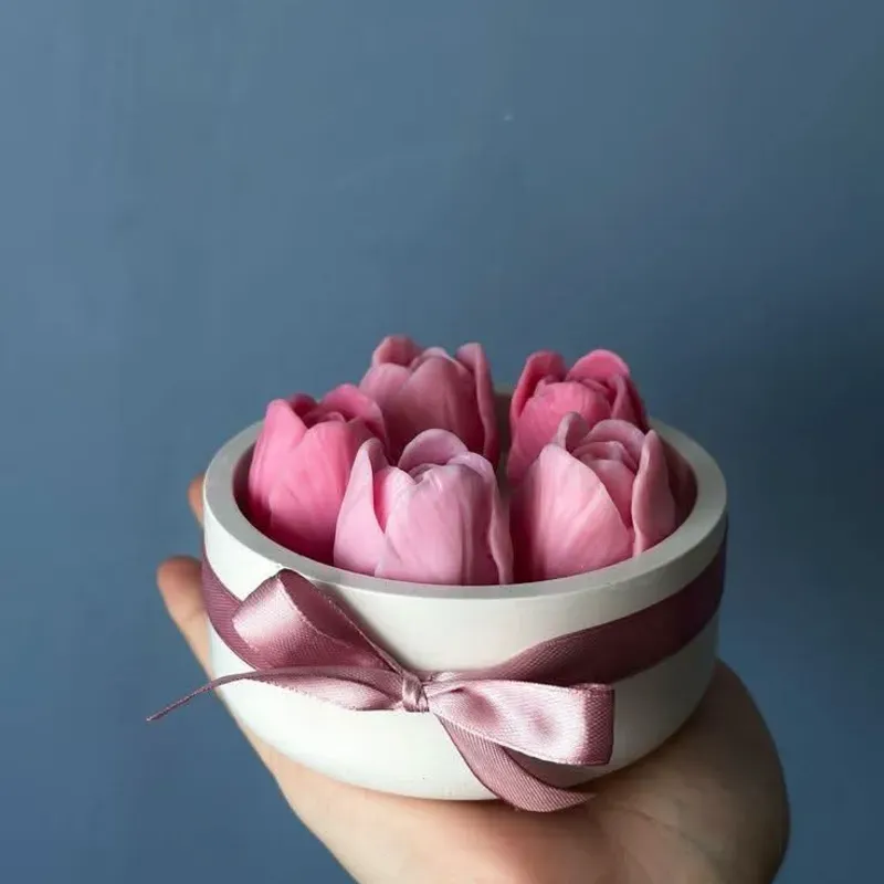 Velas de Tulipanes con Base de Yeso 