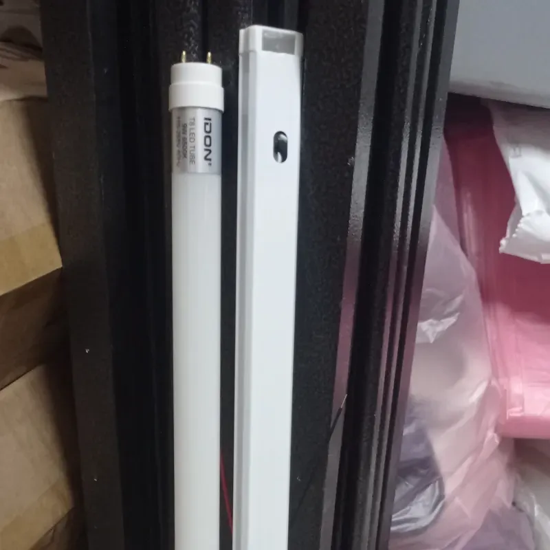 Tubos LED con Lámpara 