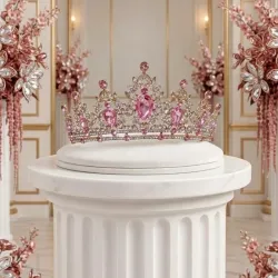 Corona pequeña con piedras en rosa(A22)
