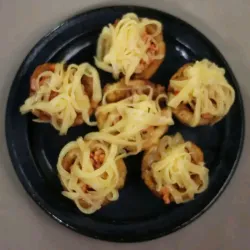 Chatinos rellenos de camarón y queso (Gouda)