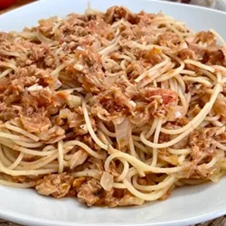 Spaghettis de atún