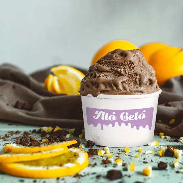 Aló Geló es una heladería-dulcería cubana que ofrece una combinación única de helados artesanales, dulces y postres innovadores.