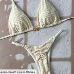 Bikini beich con estrella