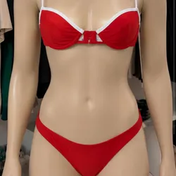 Bikini rojo