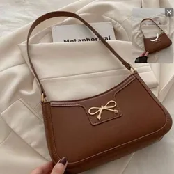 Bolso con lazo