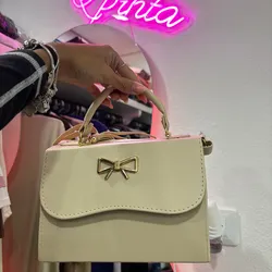 Cartera cuadrada pequeña beich
