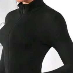 Enguatada negra de cuello