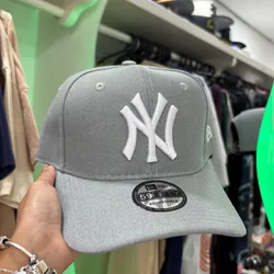 Gorra curva New York