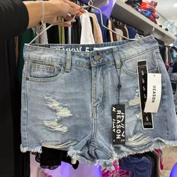 Short de mezclilla corto