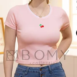 Tops de color entero con una cereza