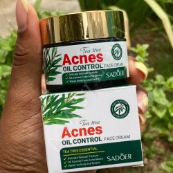 *Crema facial SADOER Tea Tree Acnes Oil Control* 🌱