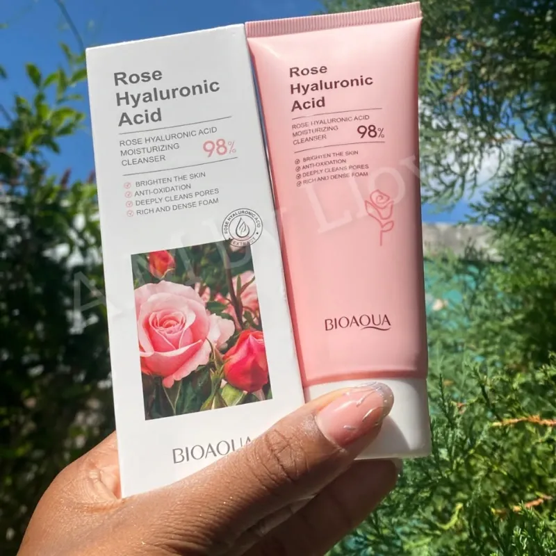 *Limpiador Facial de Ac铆do Hialur贸nico de Rosas*