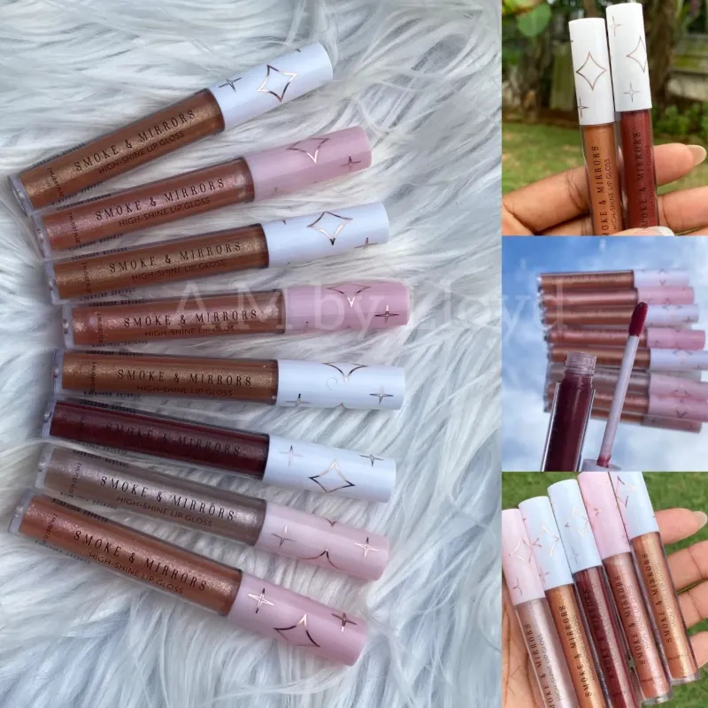 *Lipgloss con Brillo de la marca Smoke & and Mirrors*